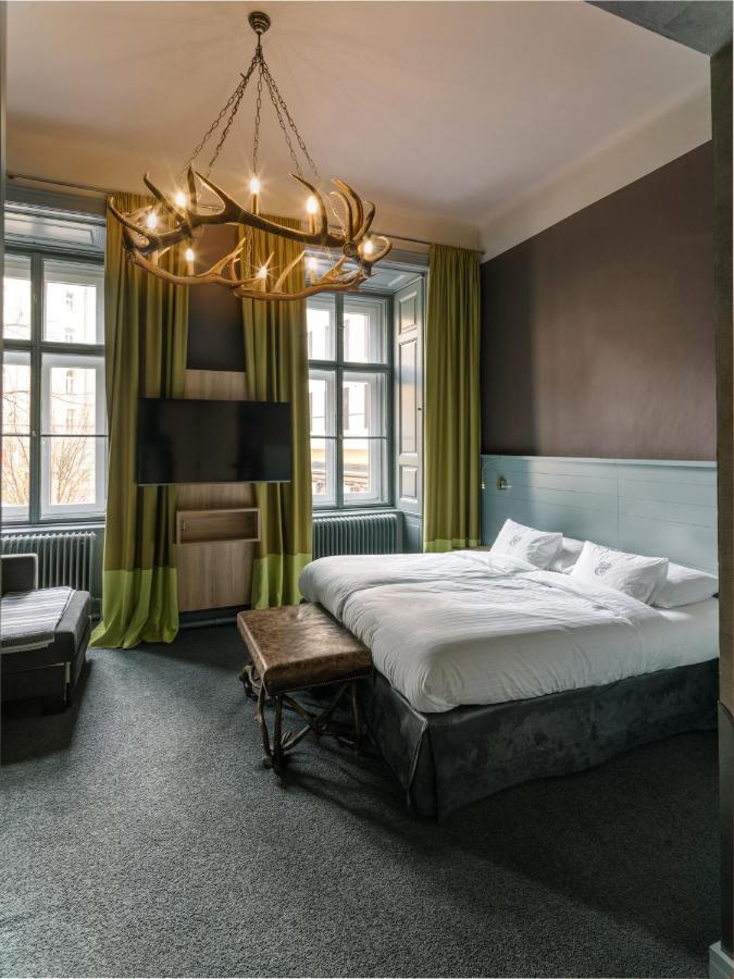 Saint Shermin Bed Breakfast & Champagne Виена Екстериор снимка