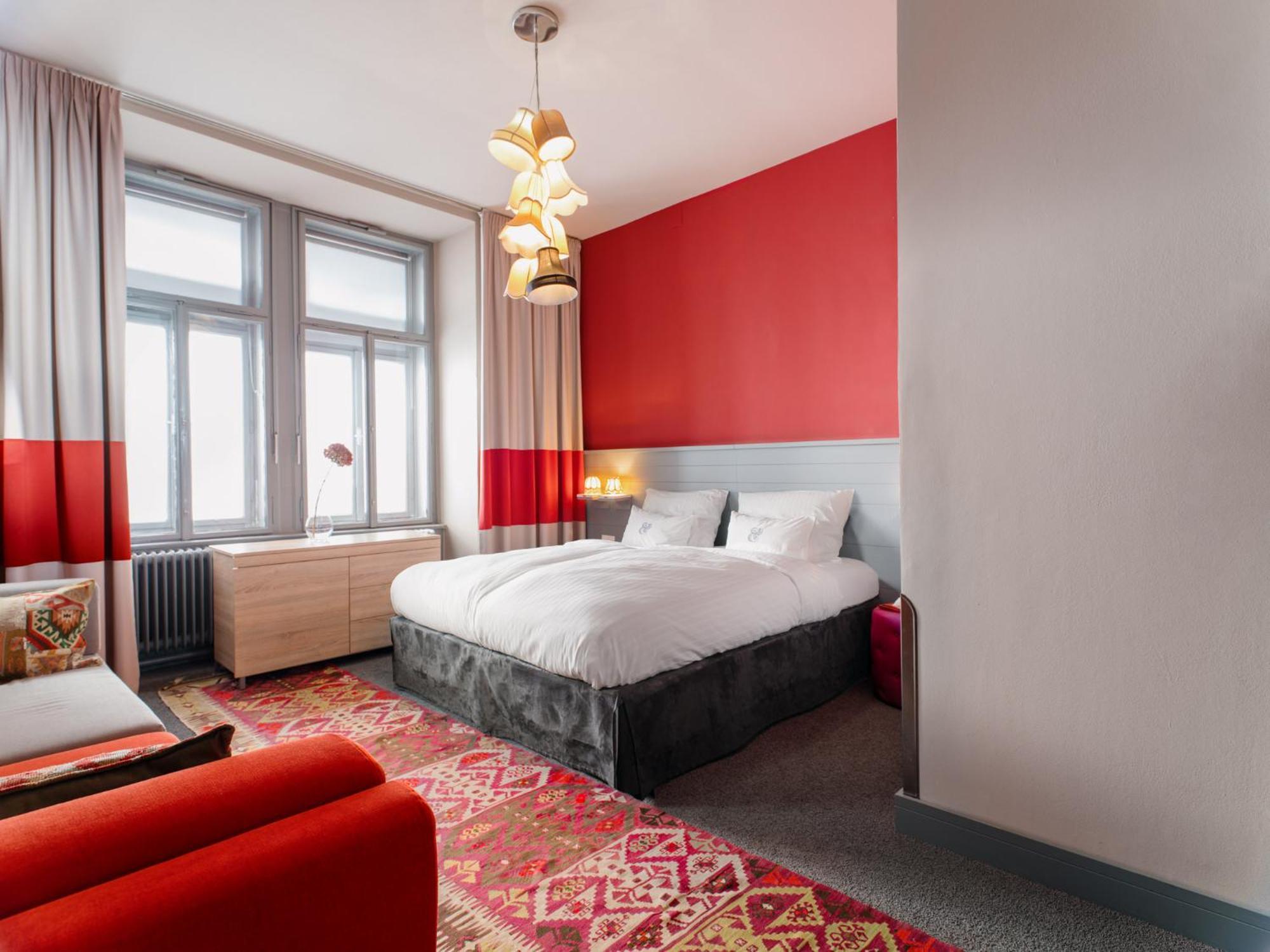 Saint Shermin Bed Breakfast & Champagne Виена Екстериор снимка