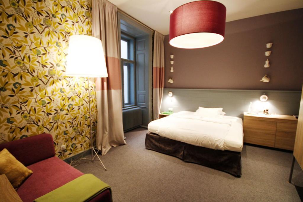 Saint Shermin Bed Breakfast & Champagne Виена Екстериор снимка