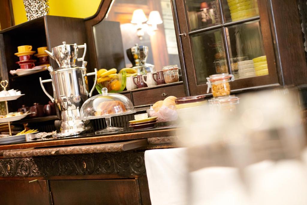 Saint Shermin Bed Breakfast & Champagne Виена Екстериор снимка