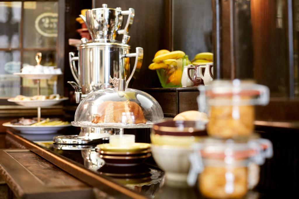 Saint Shermin Bed Breakfast & Champagne Виена Екстериор снимка